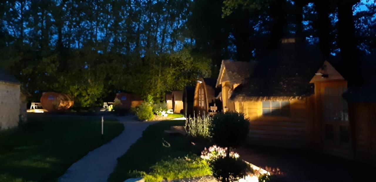 Tonn"O Loisirs Villa Servel Exterior photo
