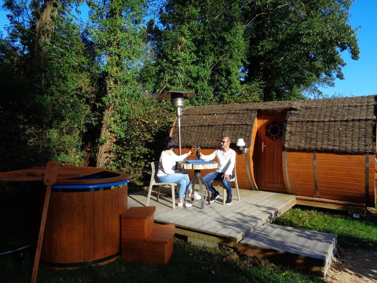 Tonn"O Loisirs Villa Servel Exterior photo