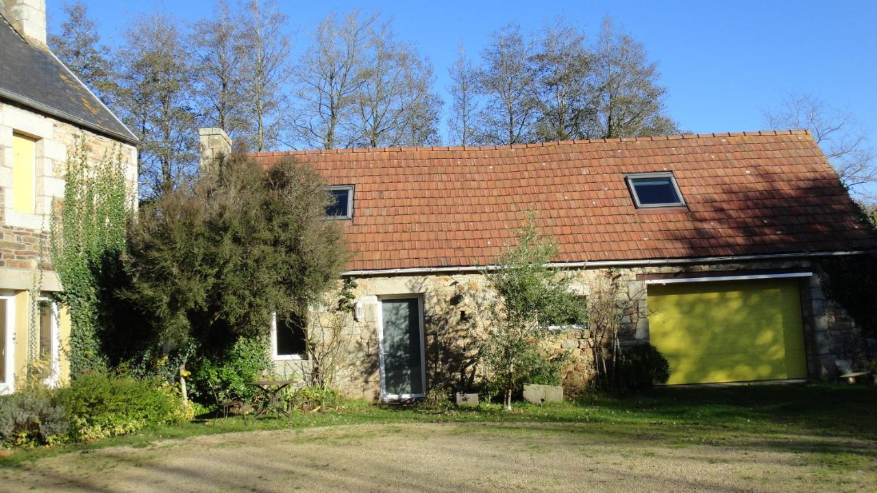 Tonn"O Loisirs Villa Servel Exterior photo